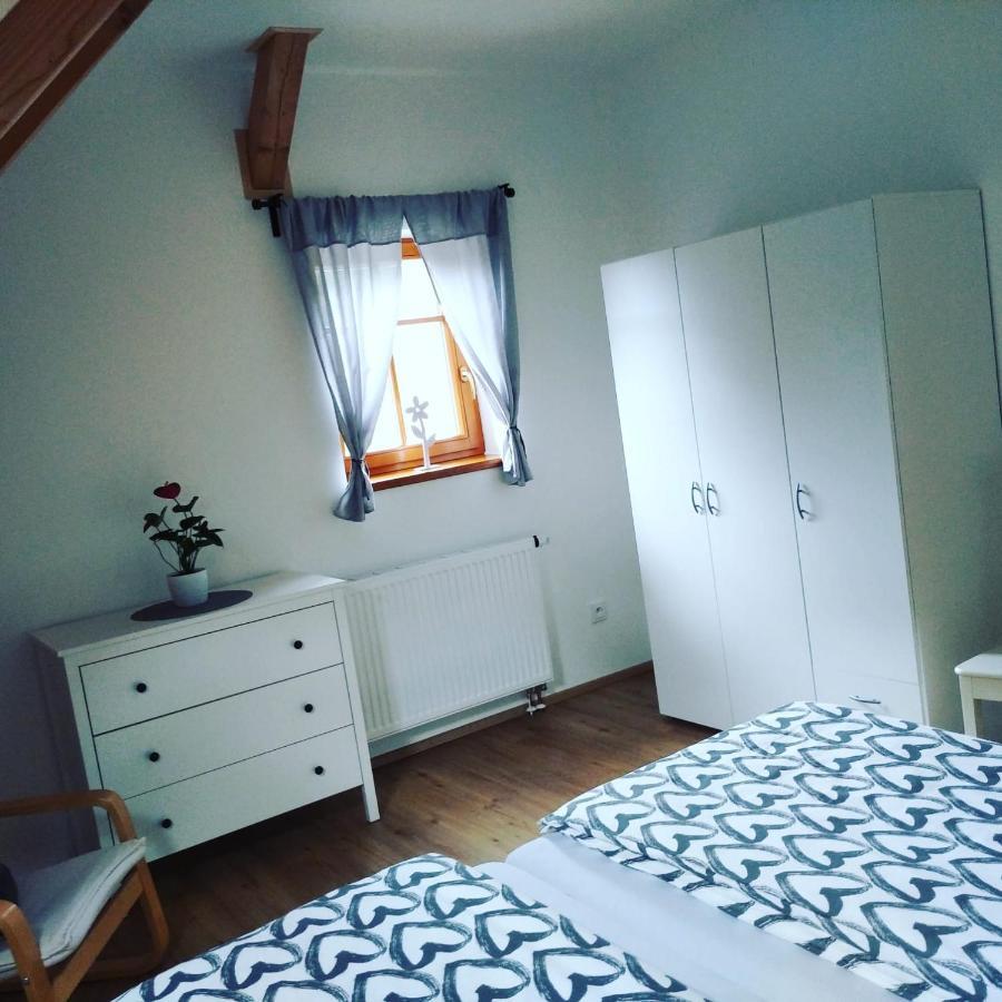 Apartmany U Vlcich Jam Petrovice u Susice ภายนอก รูปภาพ