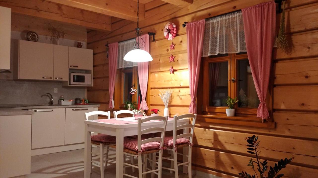 Apartmany U Vlcich Jam Petrovice u Susice ภายนอก รูปภาพ