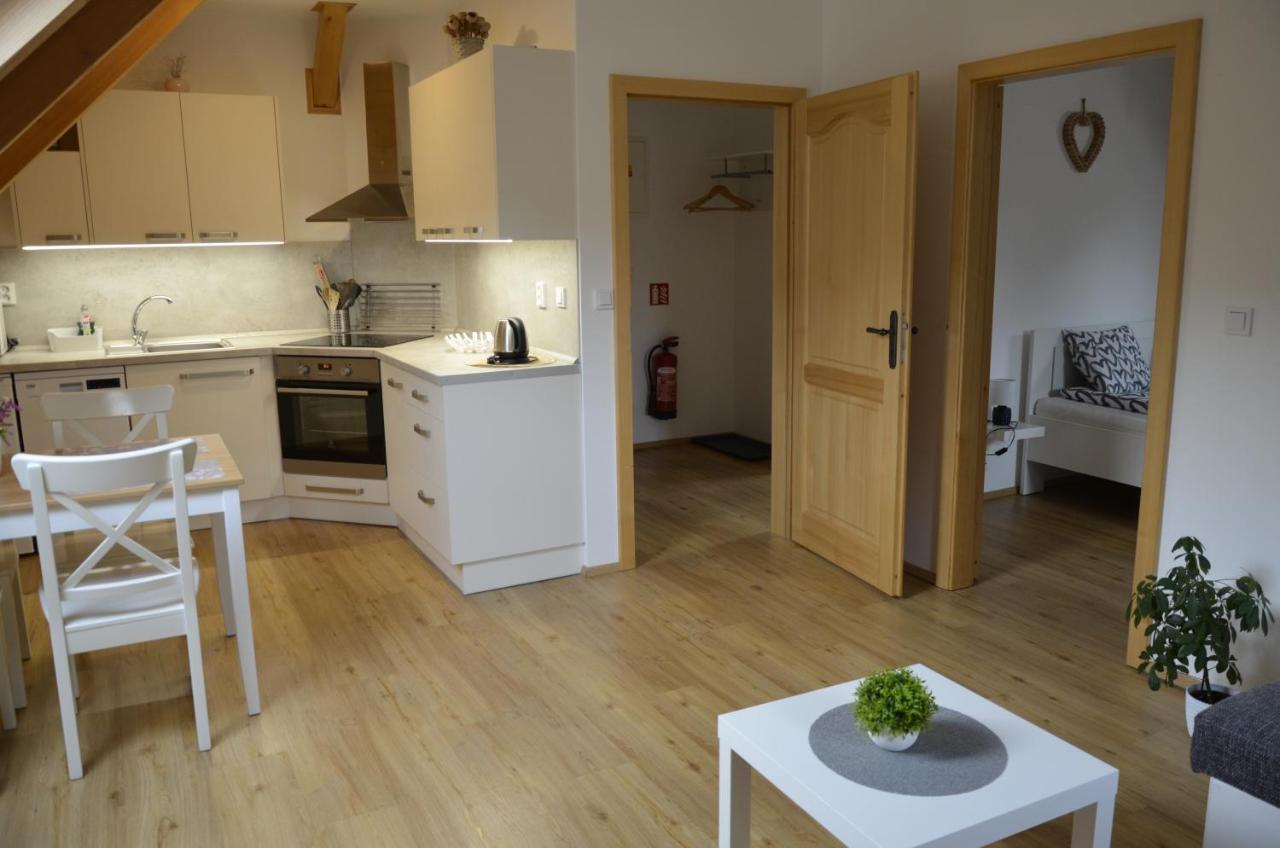 Apartmany U Vlcich Jam Petrovice u Susice ภายนอก รูปภาพ