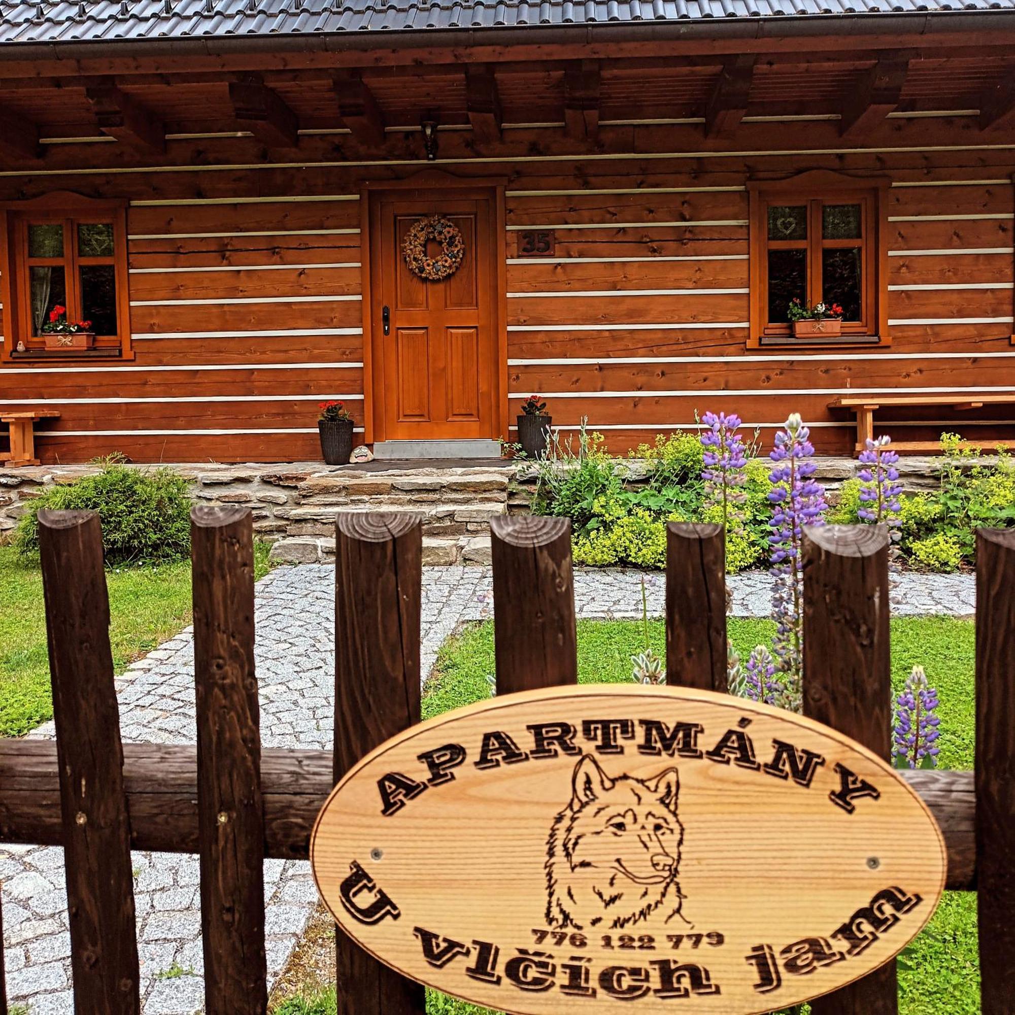 Apartmany U Vlcich Jam Petrovice u Susice ภายนอก รูปภาพ